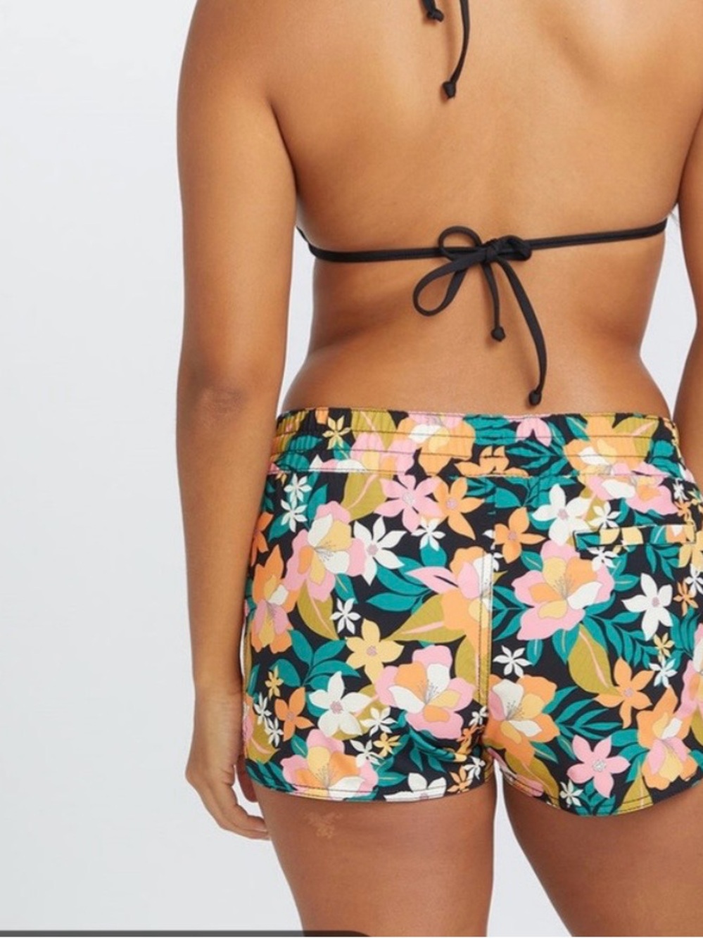 Volcom Had me at Aloha 2” floral board shorts swim shorts